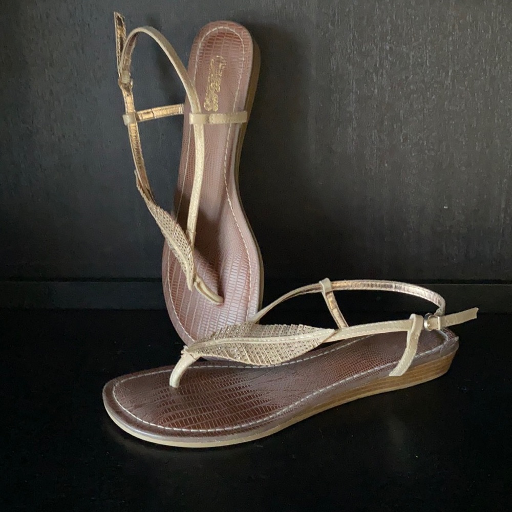 COPY - Carlos Santana sandal Size 8 Gold